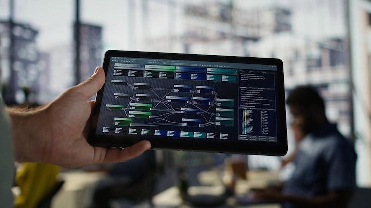 Automatizări în spații industriale: exemple de aplicații KNX