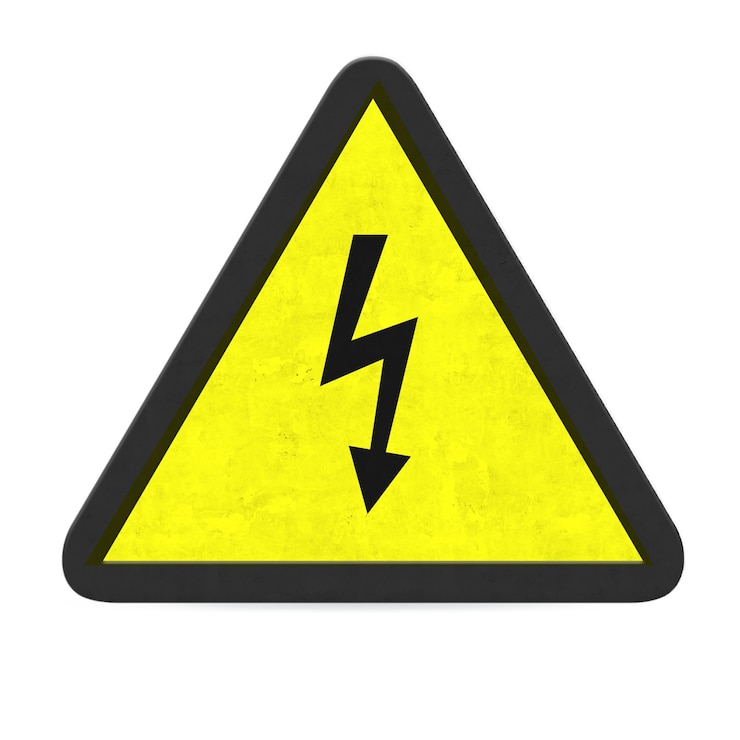 Acasă 78 Riscurile unei instalații electrice improvizate și cum le evităm
