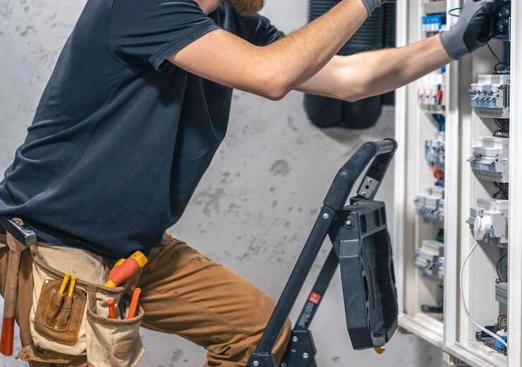 Ce înseamnă o instalație electrică „curată” și de ce contează